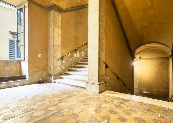 The Pantheon Penthouse Collection Apartment Rom